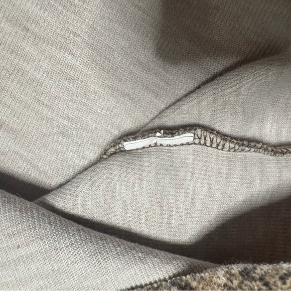 Zara Beige Snake Print Short Sleeve Tee - Picture 8 of 9